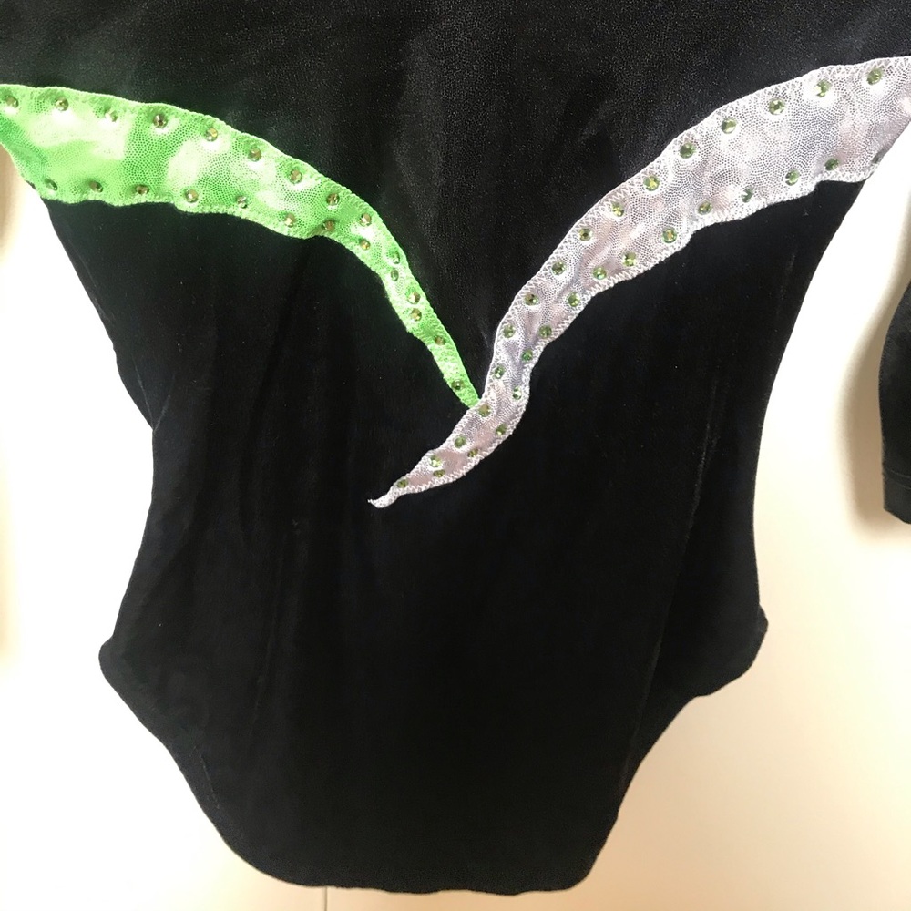 NWOT Alpha Factor Long Sleeve Leotard,Adult Medium - Picture 5 of 6